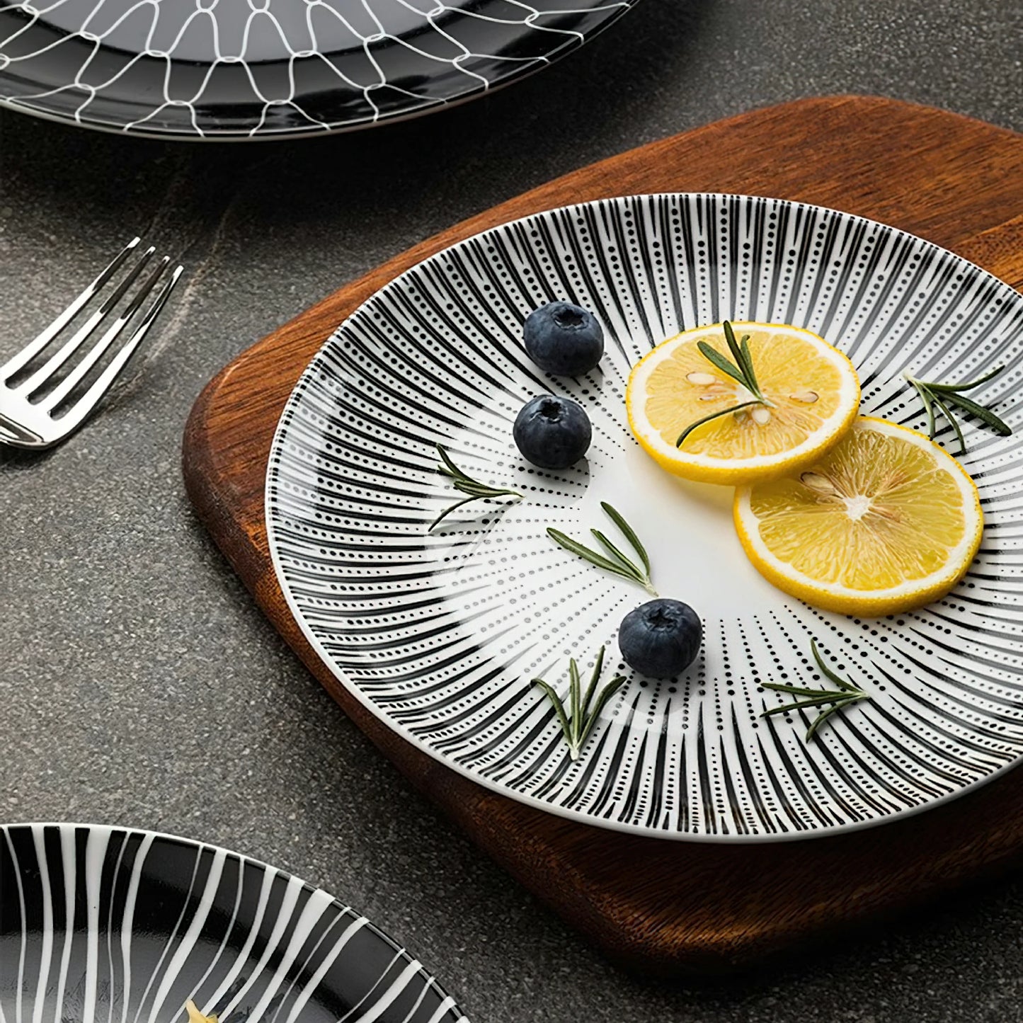 Geometric Pattern Dinner Plate Dinnerware Set