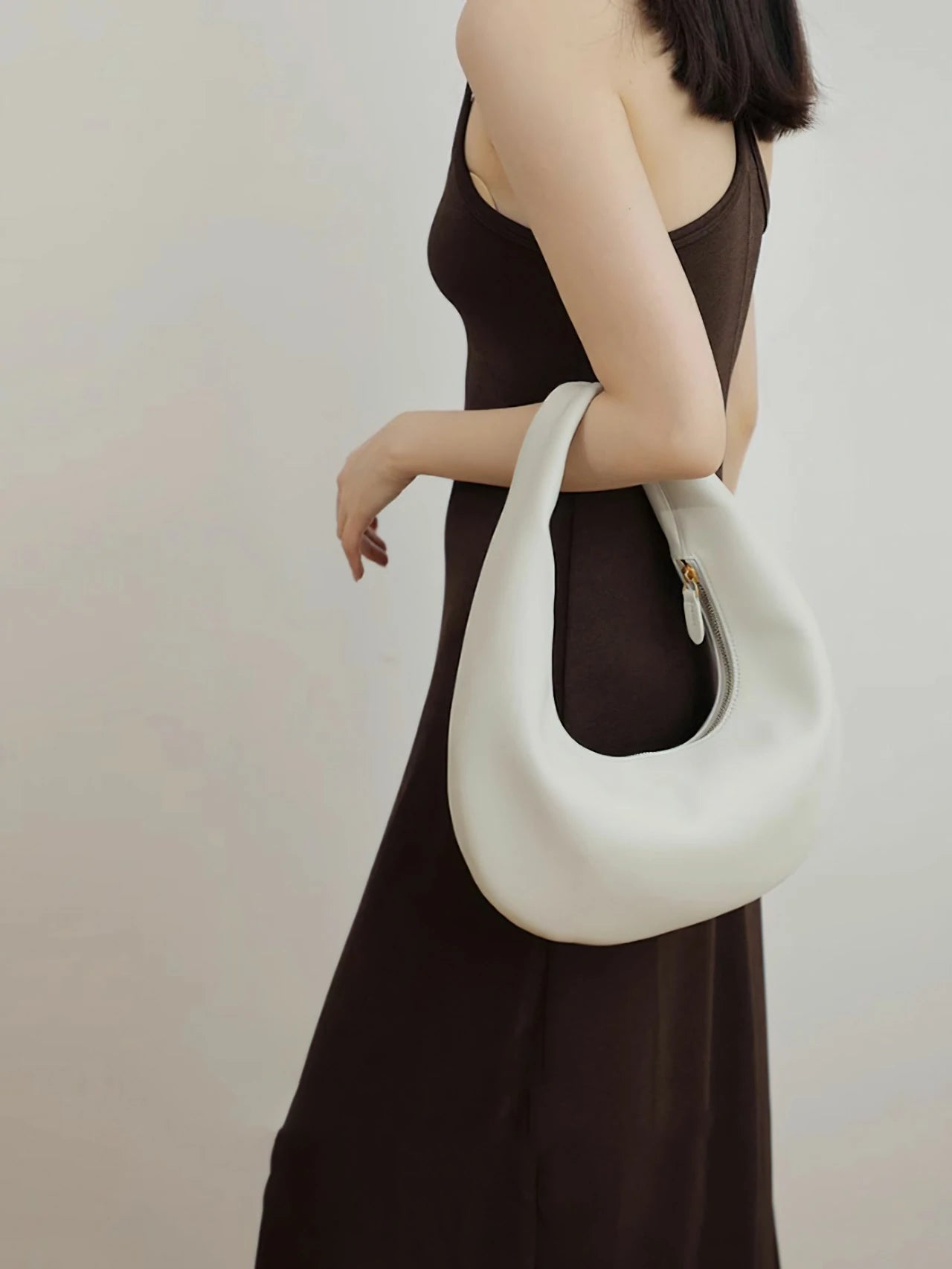 Meniscus cloud handbag