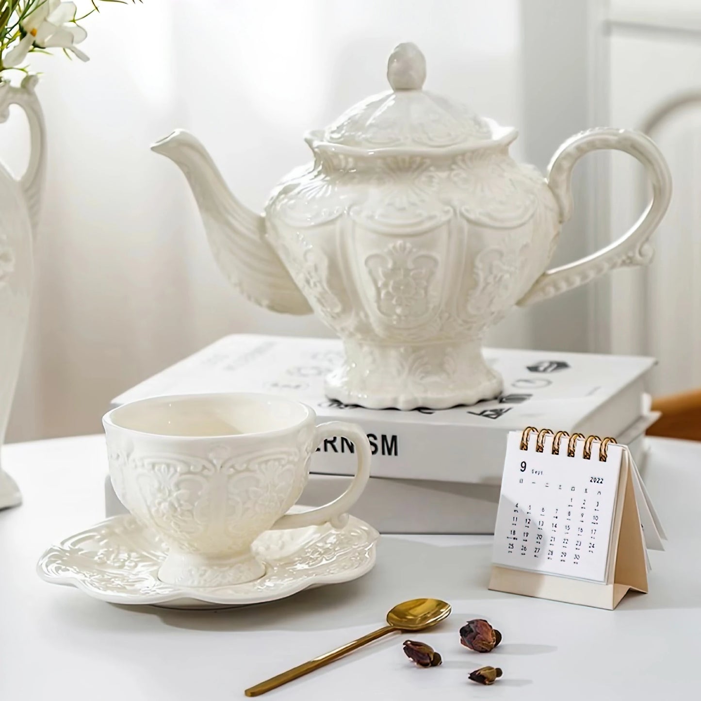 Iris Palace Sculpture Ceramic Coffee & Tea Cup Set