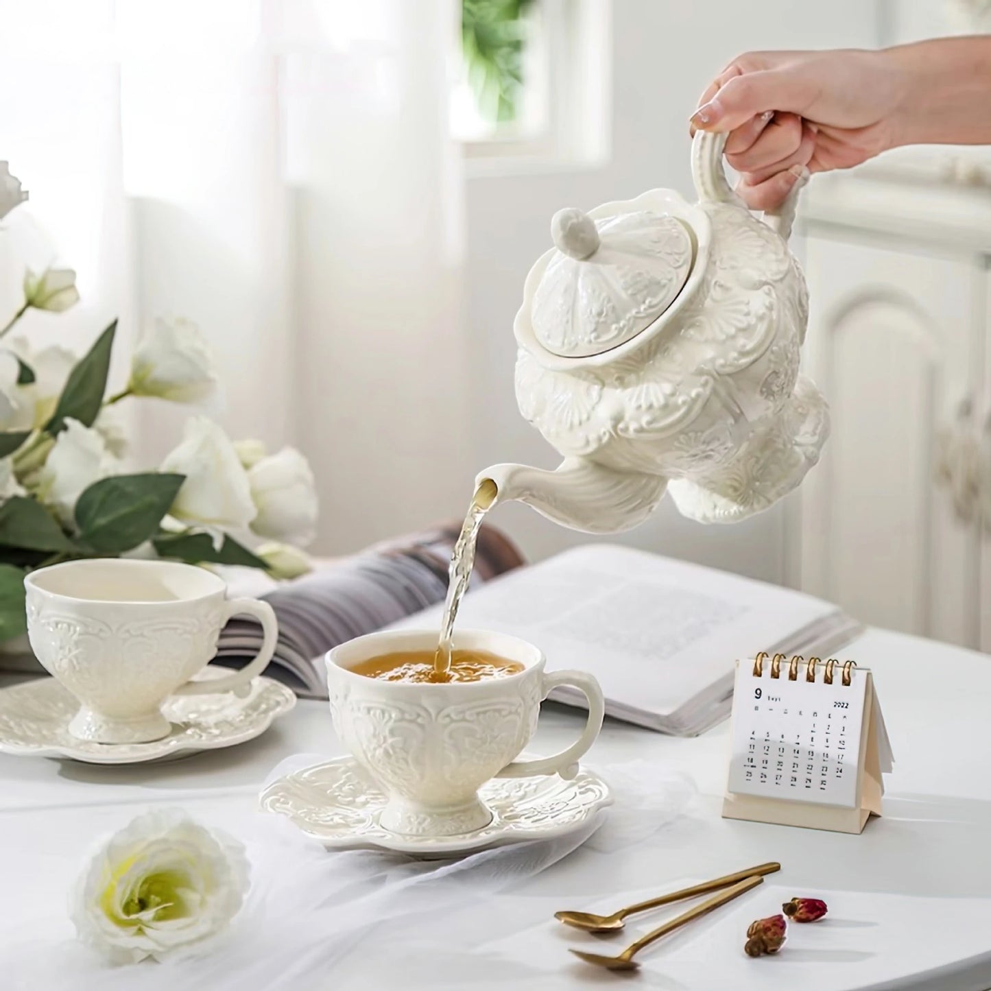 Iris Palace Sculpture Ceramic Coffee & Tea Cup Set