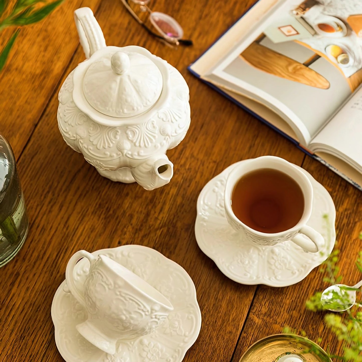 Iris Palace Sculpture Ceramic Coffee & Tea Cup Set