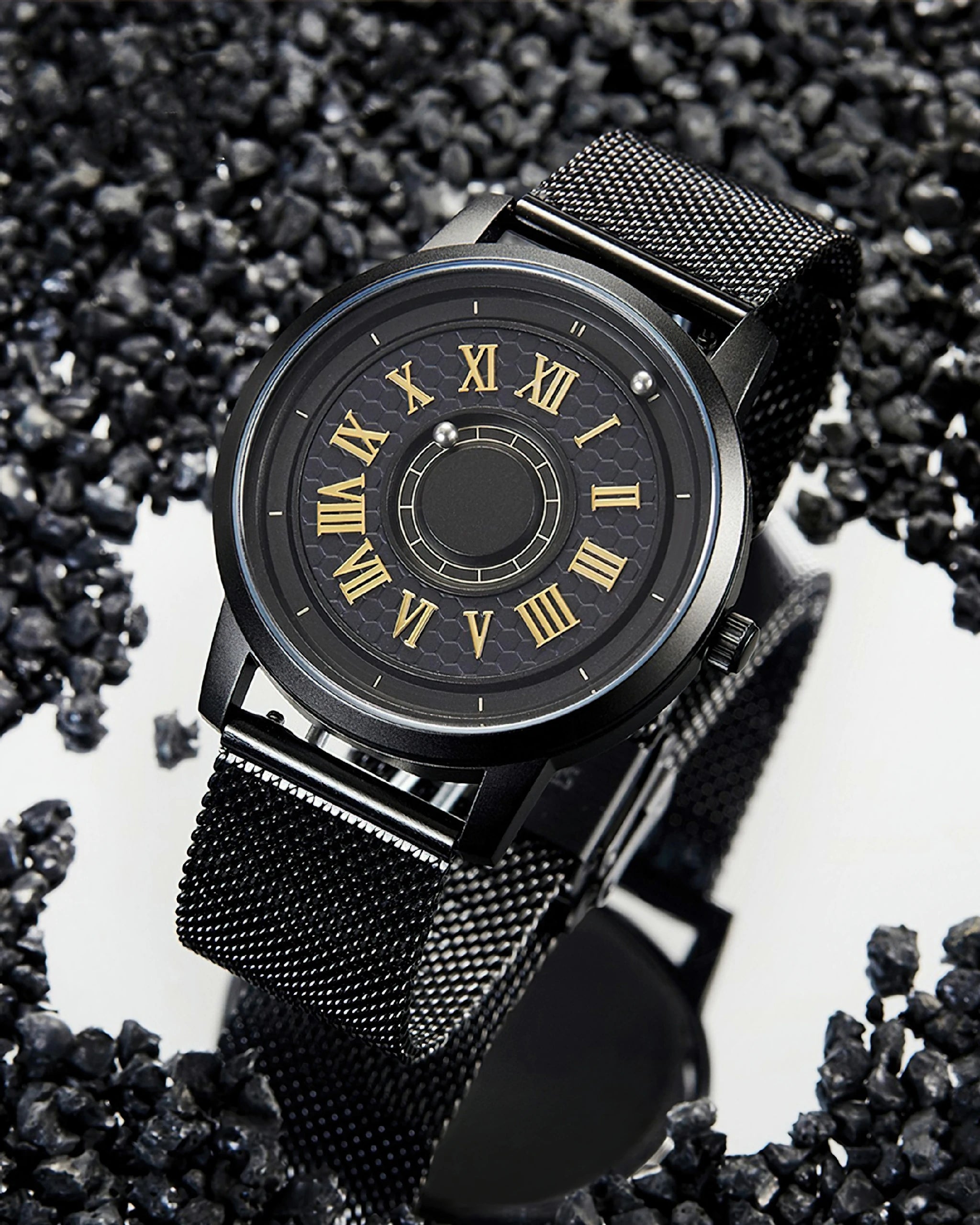 Magnetic Roman Numeral Watch 040A