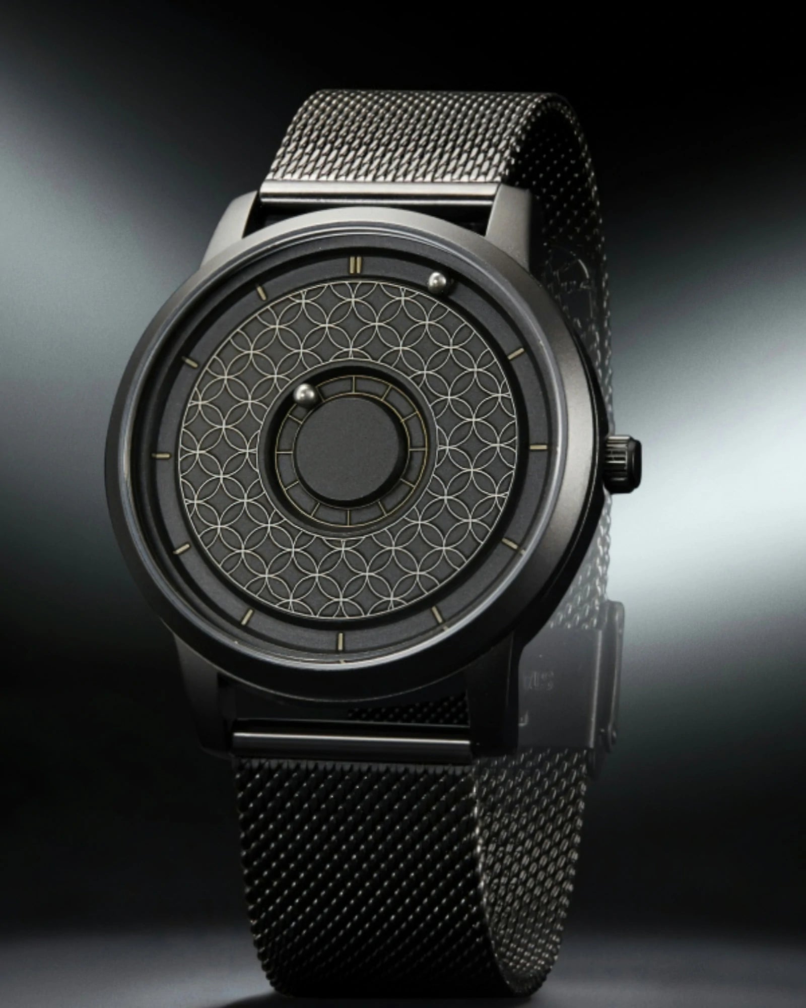 Magnetic Roman Numeral Watch 040A