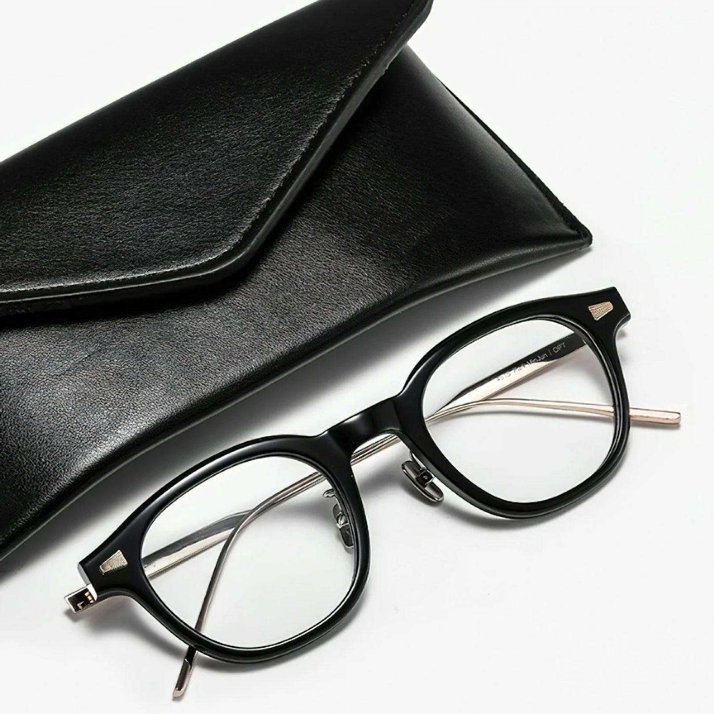 Marie 1962 Round Glasses with Thin Temples