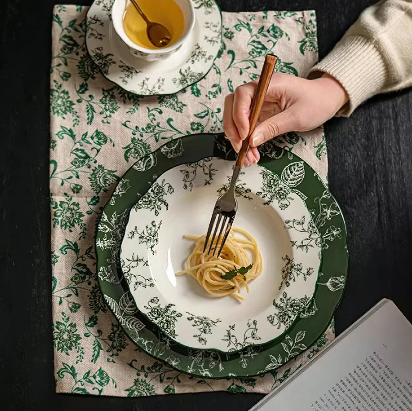 Rose Holiday Vintage Green Series Dinnerware Bowl and plate