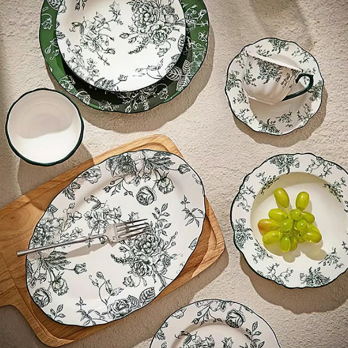 Rose Holiday Vintage Green Series Dinnerware Bowl and plate