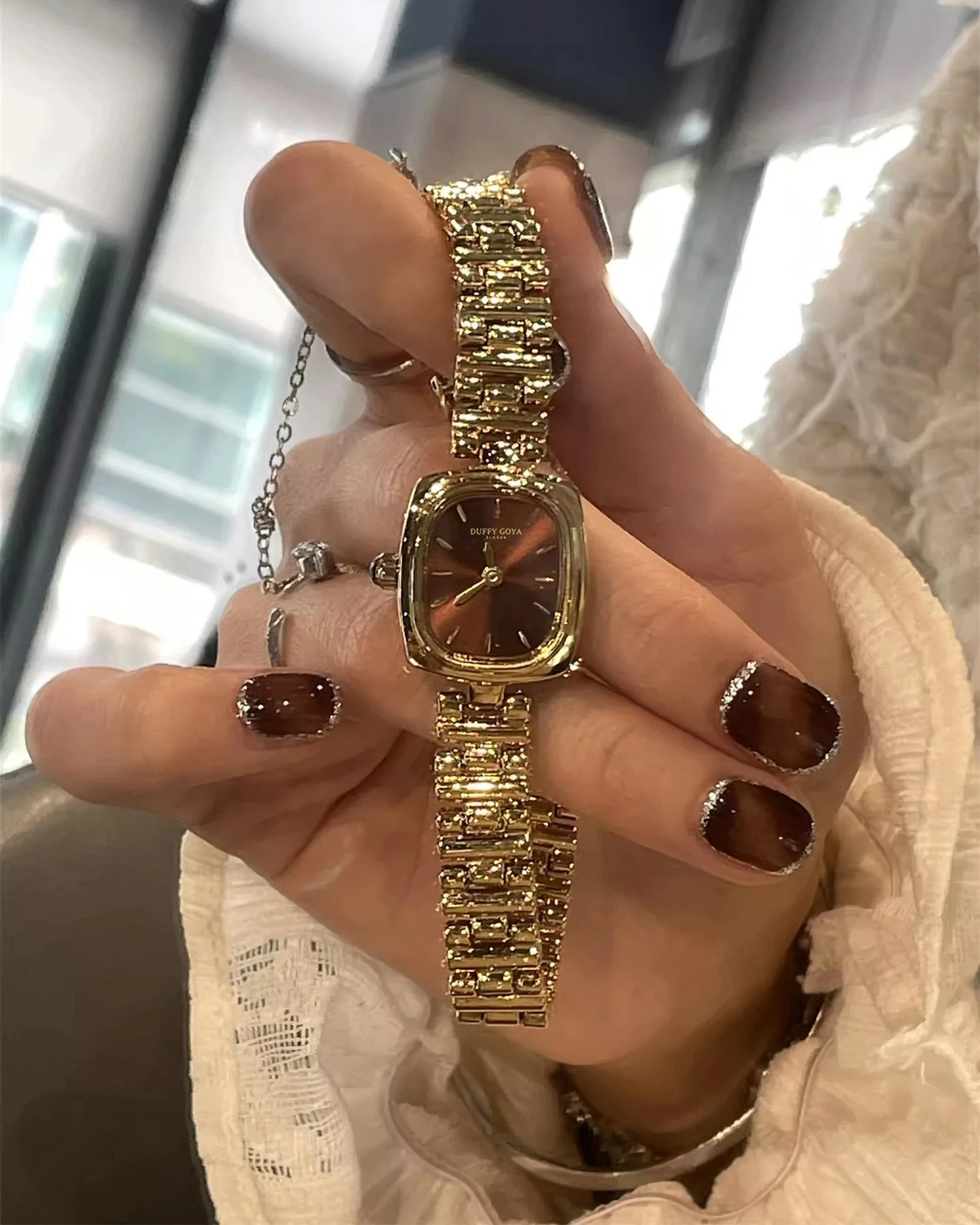 Small Oval Quartz Gold Watch